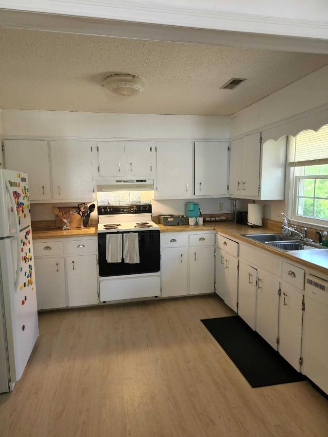 Cottage By The Beach Best Suited For Large Groups วิลมิงตัน ภายนอก รูปภาพ